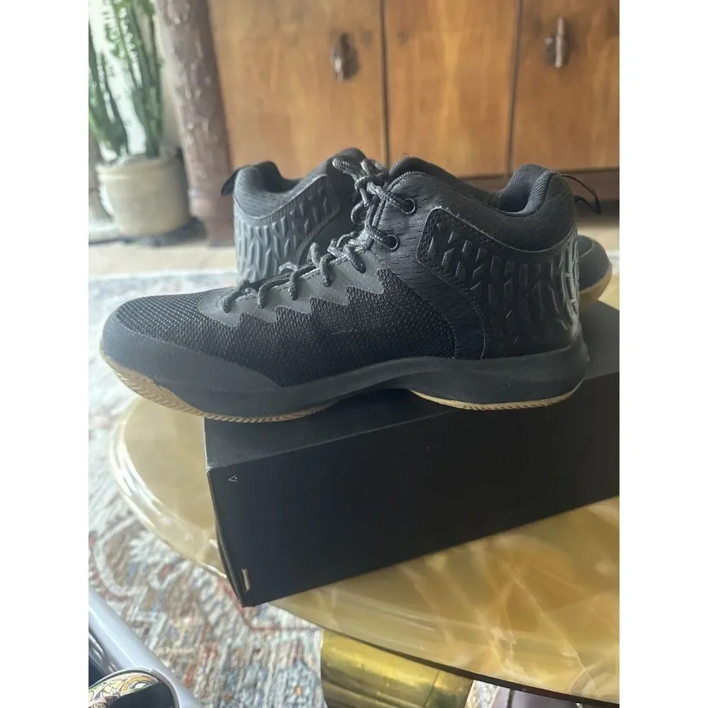AND1 Men's Pulse 2.0 Mid Basketball Shoes Black Gum Sole Size 10 Lightly Used